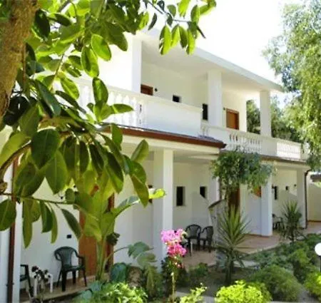 Ξενοδοχείο με διαμερίσματα Villaggio Agrumeto
