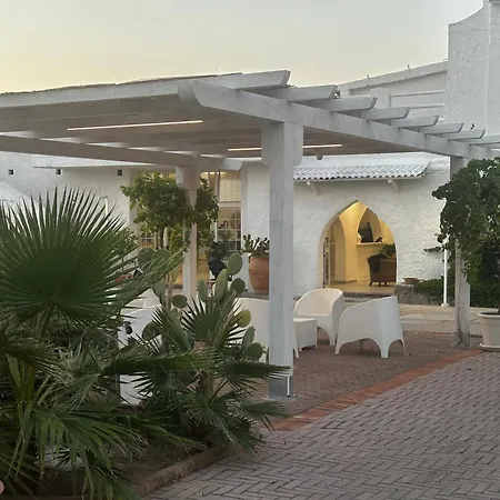Villaggio Agrumeto Ξενοδοχείο με διαμερίσματα 4*