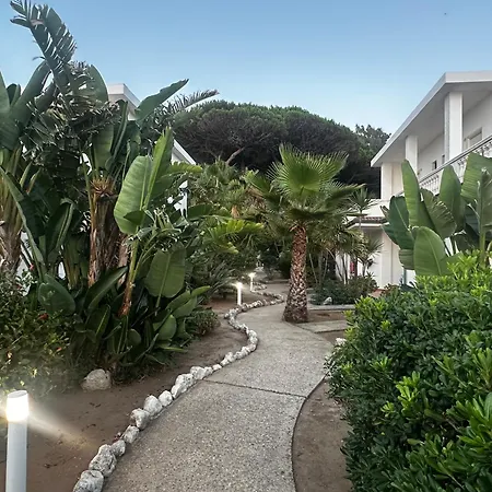 Villaggio Agrumeto 4* Capo Vaticano