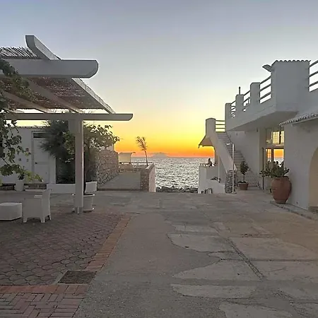 Villaggio Agrumeto 아파트호텔