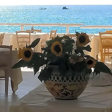 Villaggio Agrumeto 아파트호텔 4*