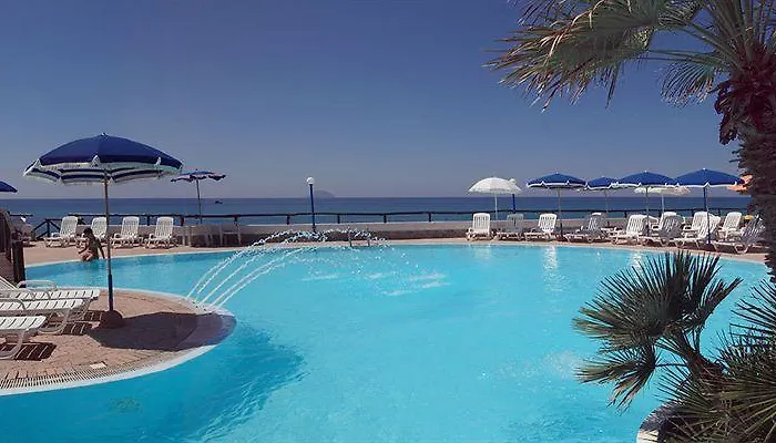 Villaggio Agrumeto 4* Capo Vaticano